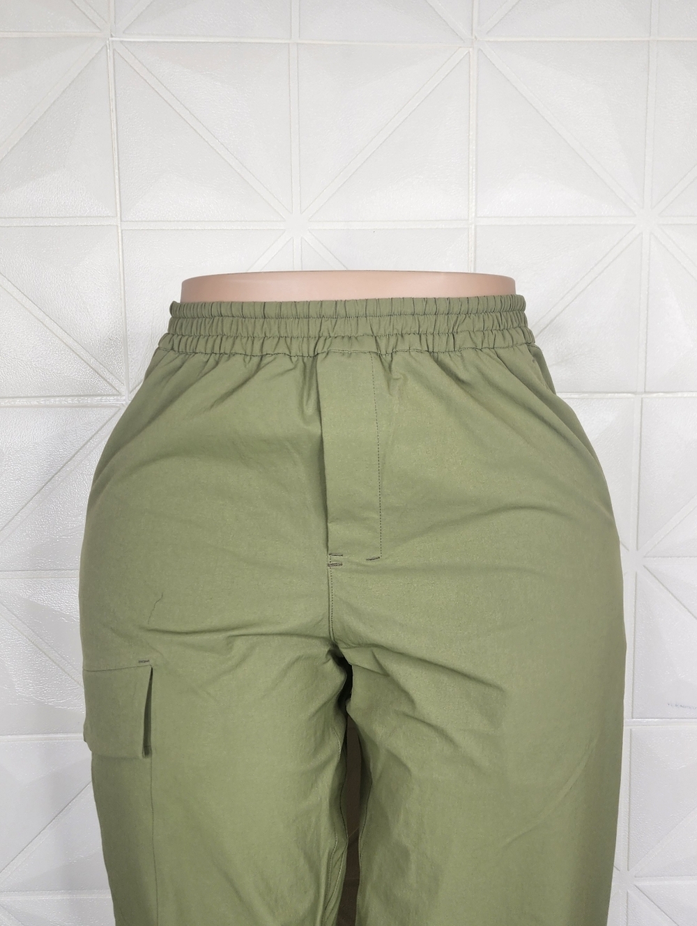 Lululemon Lab Cargo Pocket High-Rise Jogger - Picture 2 of 8